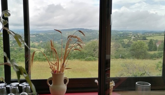 A 5 MN DE Figeac Appart Lumineux