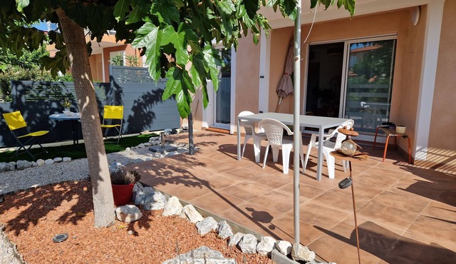 A 5 mn de la mer ! Appartement T2 au Calme en Rez-de-jardin Terrasse et Piscine