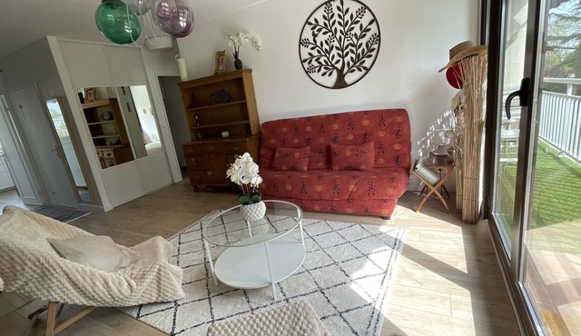 A 6 Kilomètres du Château de Versailles et 13 Kilomètres du Golf National !