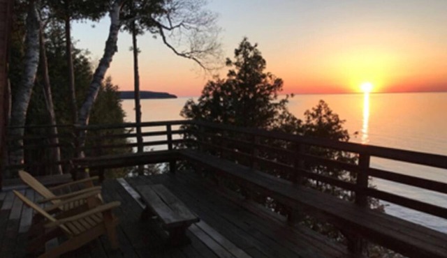 A Amazing Cliffside Home Rental