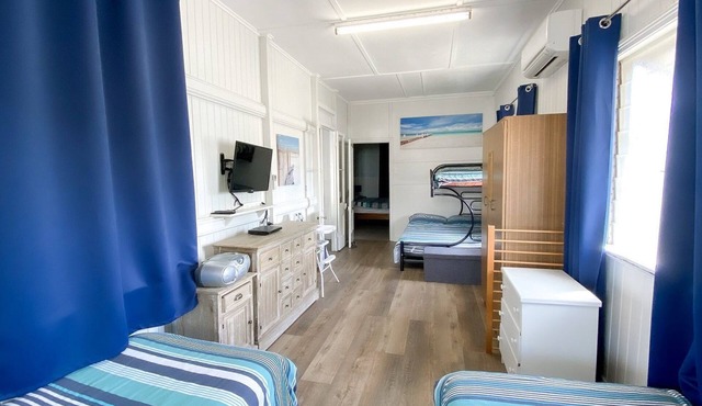 A Beach House @ Burrum - Water views - 3BR - Aircon -Pets.