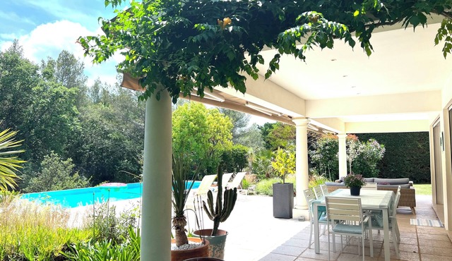 A beautiful 5 bedroom modern villa located in Biot between Cannes and Nice.