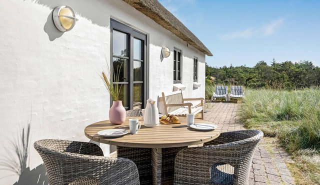 A beautiful and cozy furnished vacation home on two levels, located in a quiet nature environment in