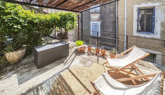 A beautiful and cozy townhouse awaited you in the heart of Capestang.