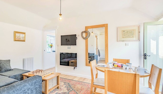 A beautiful cottage to indulge and delight.