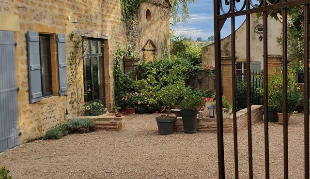 A beautiful escape between the Loire and the hills