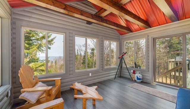 A beautiful getaway on the remote bluffs of Lake Superior