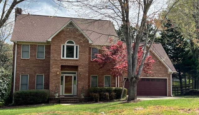 A beautiful home in a quiet neighborhood!