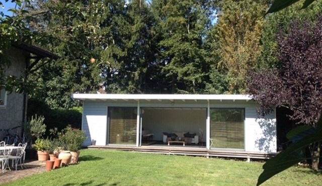 A BEAUTIFUL INDEPENDENT LOFT (50m2) IN A GARDEN (for 2 people)