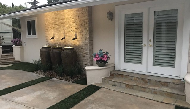 A beautiful inn cabin in the North Tustin Hills