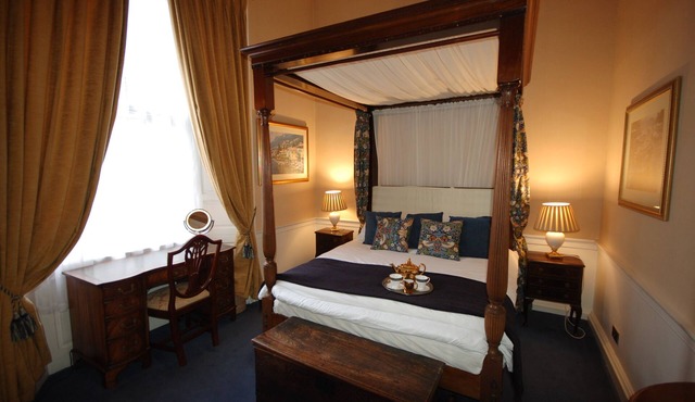 A Beautiful New Town Apartment