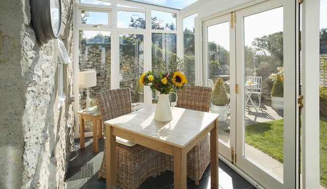 A beautiful one bedroom detached cottage, perfect for romantic breaks in the Peak District.