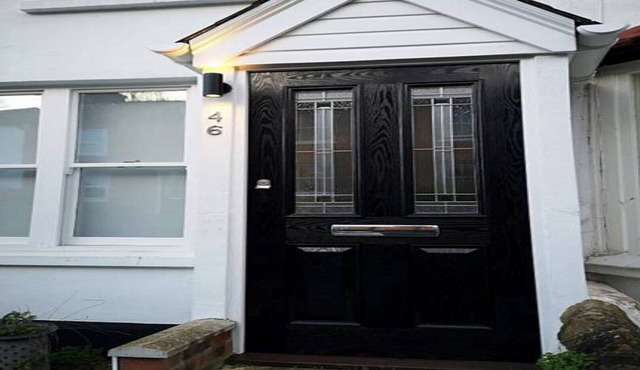 A beautiful property, centrally located in Guildford. Your home away from home.