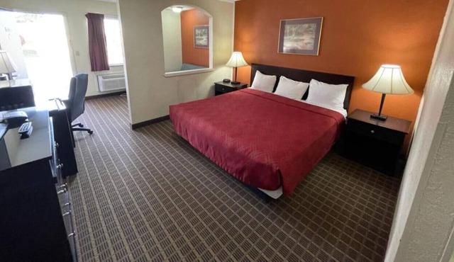 A Beautiful & Relaxing Getaway! With Parking