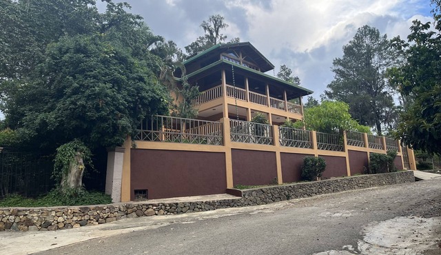 A beautiful retreat in the highest mountain chain in the Caribbean.