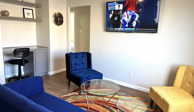 A Beautiful Storey - Quiet Condo minutes from Midland Memorial