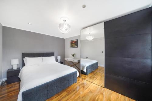 A beautiful stylish 2 Bedroom Apartment -City of London