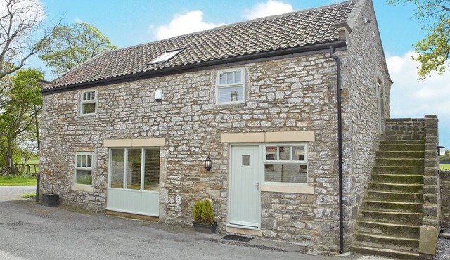 A beautifully finished, light and airy barn conversion where pets go free.