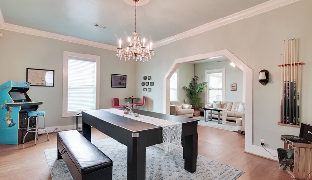 A Bended Oak Bungalow by Ryson Vacation Rentals