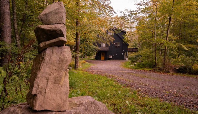 A Blind Pig | Mountainwood - Woods + Lake Stay