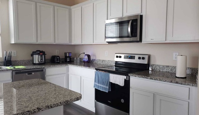 A brand new, comfortable and clean share bathroom C