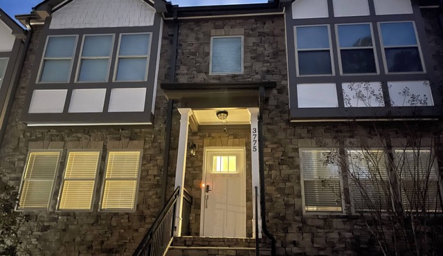 A brand new townhome for cozy getaway and family friendly environment