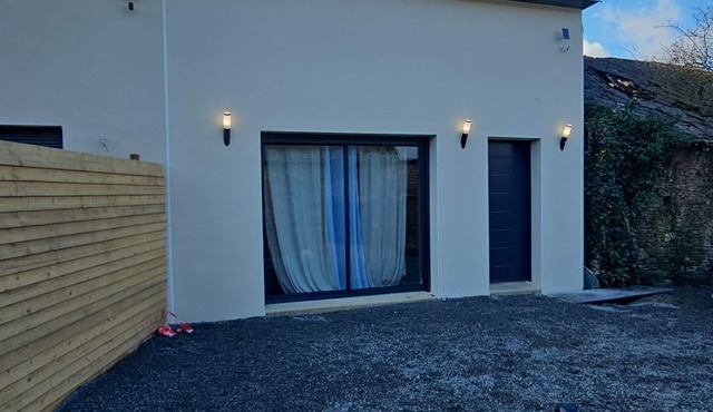 A break for two on the banks of the Don Valley