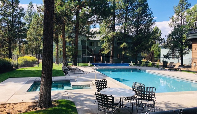 A/C- Family Friendly - Forest View- Pool and Hot Tub