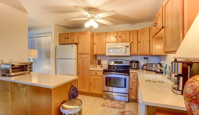 A/C in all 3 Bedrooms! Partial ocean views, Walk to beach