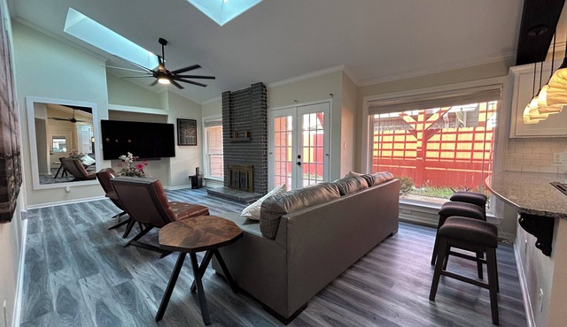 A&C WINDWARD COTTAGE