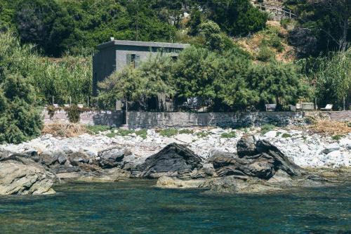A Casa di U Scogliu Maison les pieds dans l eau Cap Corse