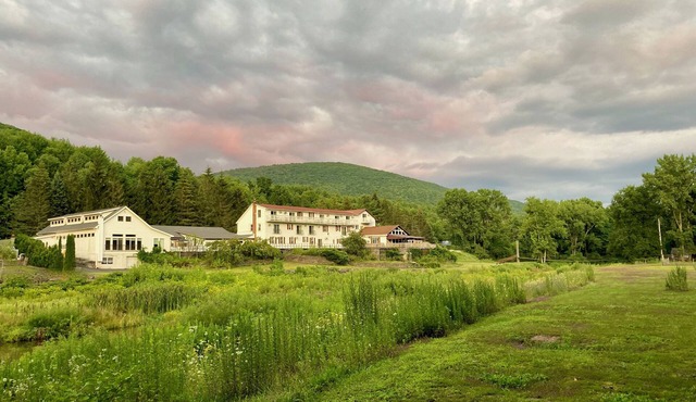 A Catskill's Hotel Buyout! Branches has 31 beds and sleeps up to 57 guests!