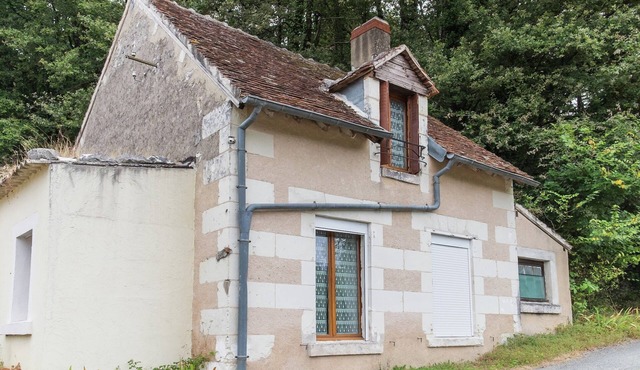 A cave house with a historic charm