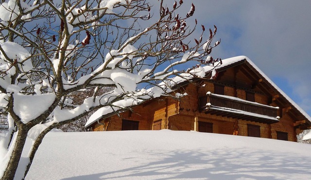 A chalet just for you in the Jura mountains!