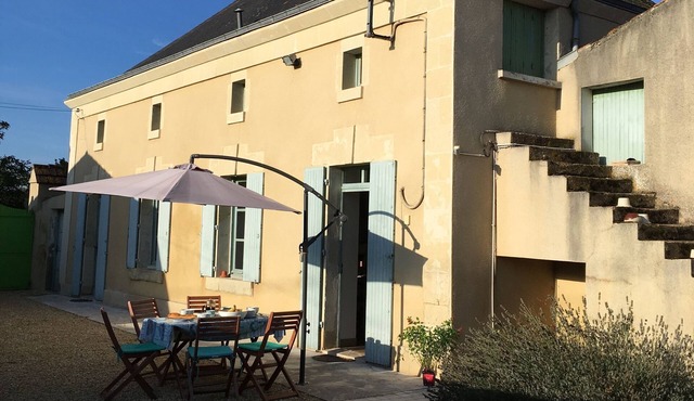 A characterful house sleeping 6 - book with HA 7866195 for parties of up to 20