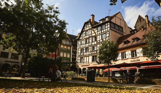 A charming and comfortable setting at the foot of the Cathedral!