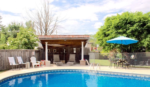 A charming, clean and updated family-friendly home in the heart of Amish Country