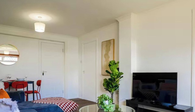 A Charming Cosy Home in Rosyth