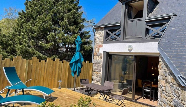 A charming old farm, close the sea