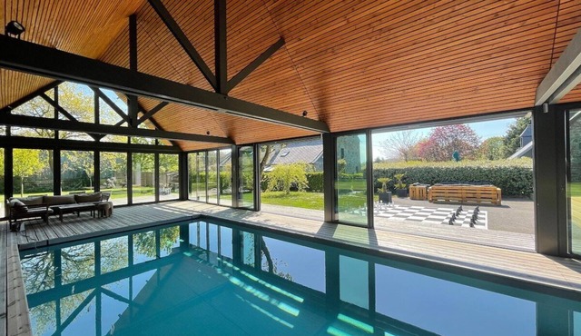 A charming old farm, close the sea