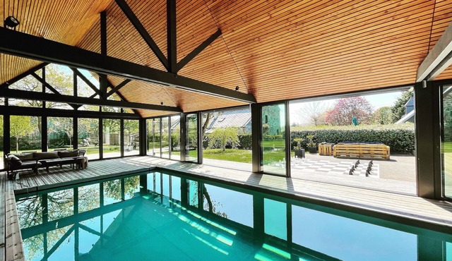 A charming old farm, close the sea