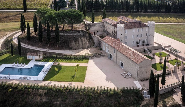 A chateau in Provence at the foot of Mont Ventoux