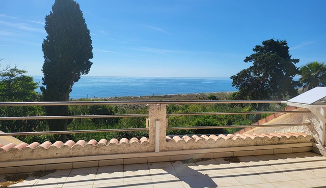 A Chiosura villa by the sea