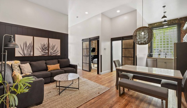 A Cleveland Modern and Historic Apartment