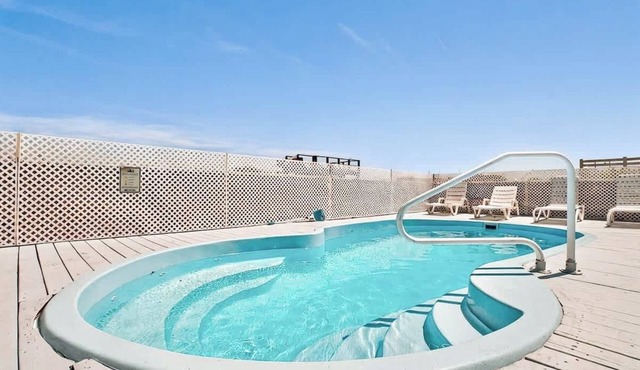 A Coconut Hut by Brunswick Vacation Rentals