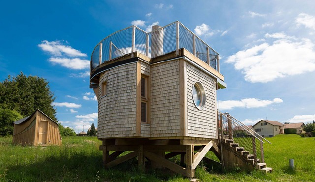 A cocoon-like lodging to nestle against one another.