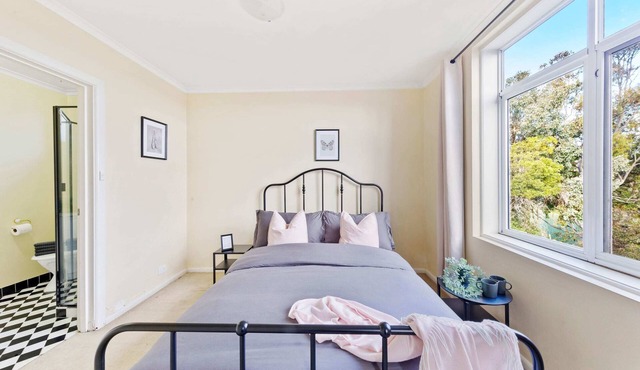 A Comfy & Cozy Apt in Clifton Hill, FREE Parking