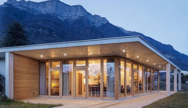 A contemporary, single-storey 3* gîte