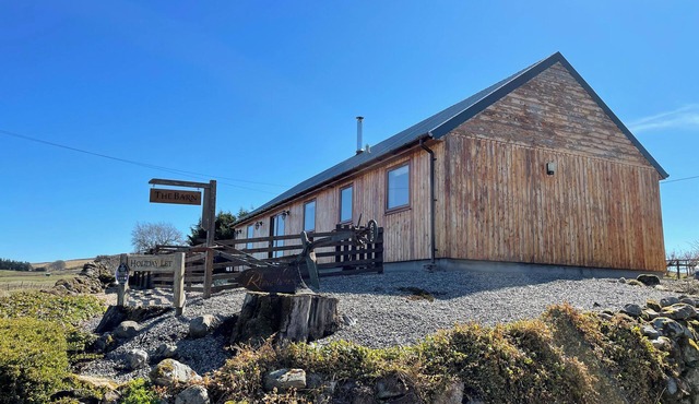 A converted barn ideally situated for exploring the fabulous Highlands.
