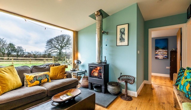 A cosy cottage for 5 at the foothills of the Preseli Mountains